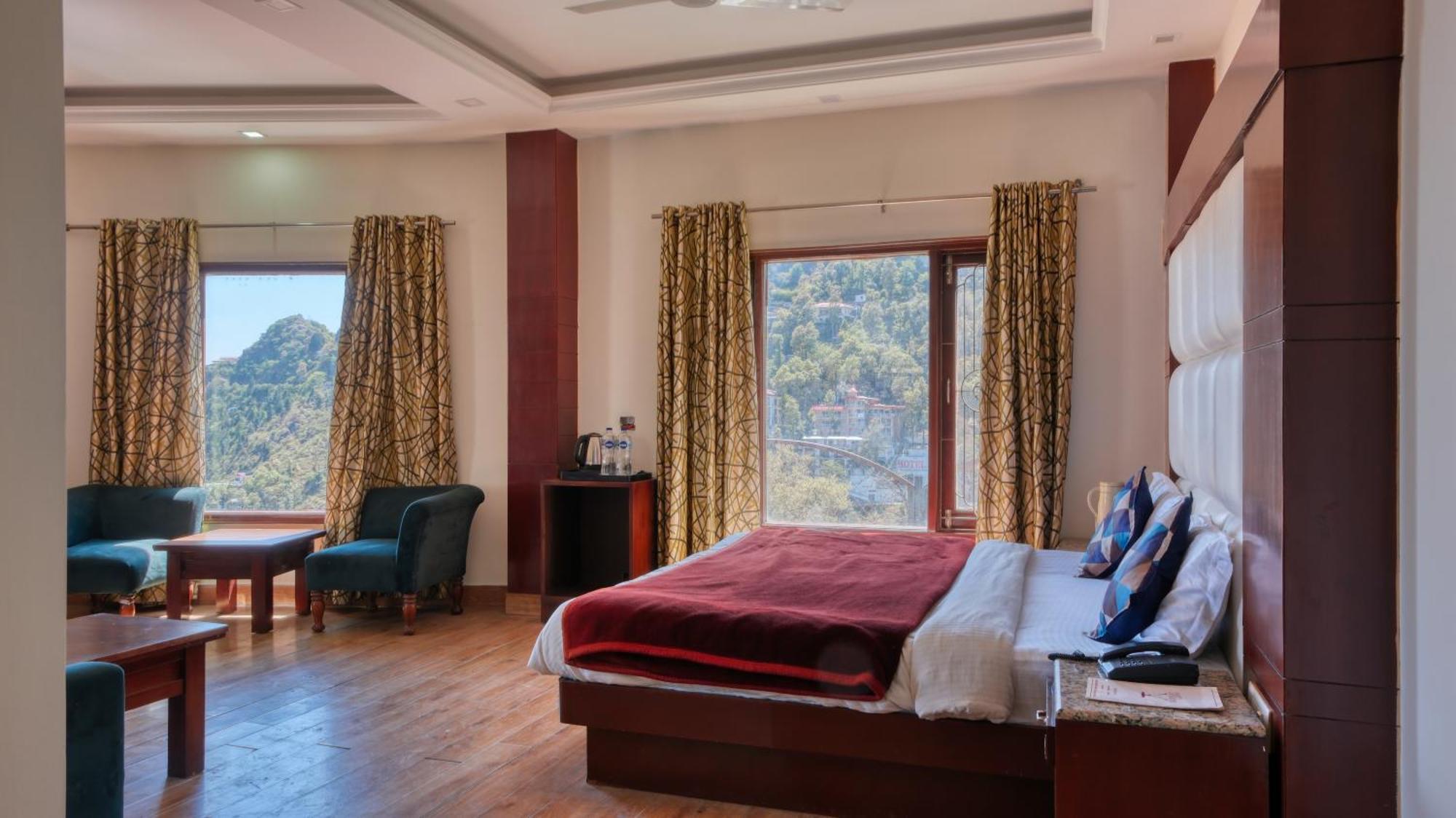 Basera Hotel Мусори Екстериор снимка