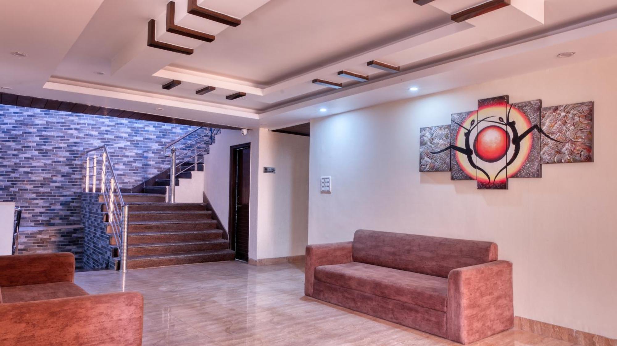 Basera Hotel Мусори Екстериор снимка